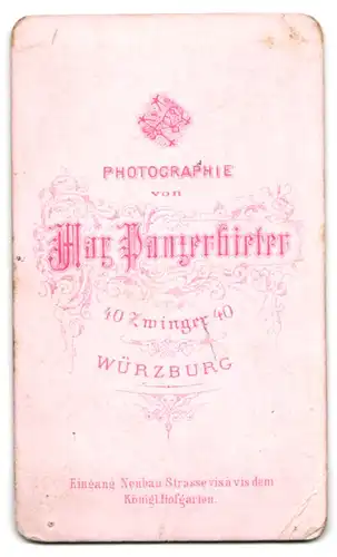 Fotografie M. Panzerbieter, Würzburg, Zwinger 40, Portrait blondes Fräulein mit Flechtdutt