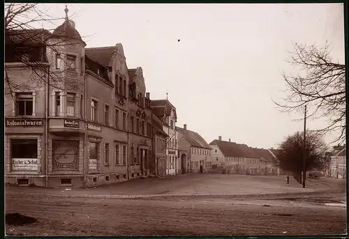 Fotografie Brück & Sohn Meissen, Ansicht Nerchau, Eckhaus mit Kolonialwarenhandlung Fischer & Schulz am Marktplatz