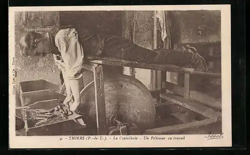 AK Thiers, la Coutellerie, un Polisseur au travail, Schleifen von Besteck