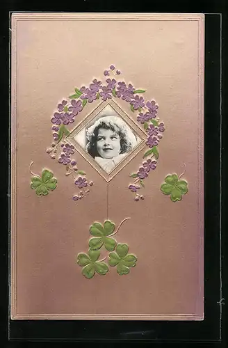 Foto-Collage-AK Kinderportrait mit Blumen und Kleeblättern