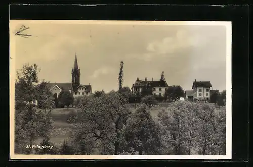 AK St. Pelagiberg, Ortspartie mit Kirche