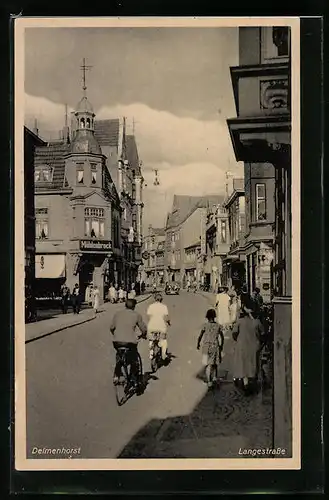 AK Delmenhorst, Langestrasse mit Fahrradfahrern