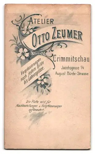 Fotografie Otto Zeumer, Crimmitschau, Jacobsgasse 14, August-Bürde-Strasse, Junge Dame in zeitgenössischer Kleidung