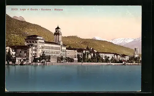 AK Gardone Riviera, Ortsansicht mit dem Gardasee