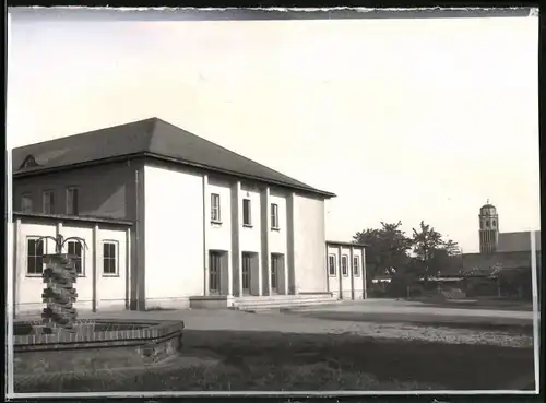 Fotografie Brück & Sohn Meissen, Ansicht Calau N. L., Blick auf die Stadthalle