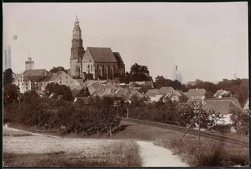 Fotografie Brück & Sohn Meissen, Ansicht Kamenz i. Sa., Blick auf die Stadt mit Eisenbahngleisen