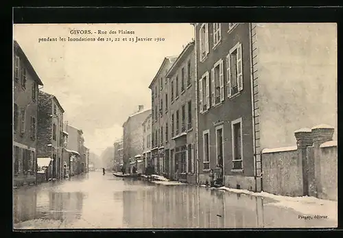 AK Givors, Rue des Plaines pendant les Inondations 1910, Hochwasser