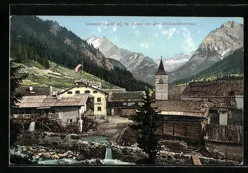 AK Canazei in Fassa, Ortspartie mit Blick auf Dolomitenstrasse