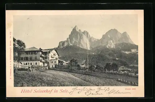 AK Seis, Hotel Seiserhof mit Feldern und Gebirgspanorama