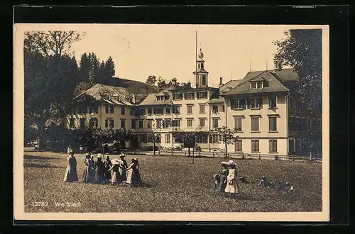 AK Weissbad, Kinder vor dem Kurhaus