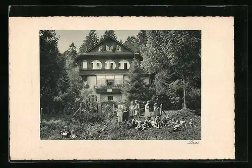 AK Freudenstadt /Schwarzw., Kindersanatorium Dr. Eichhorn mit Kindern im Garten