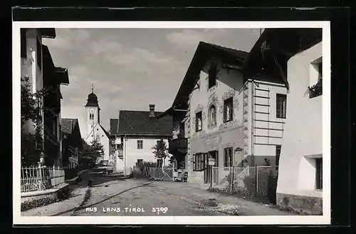AK Lans, Strassenpartie mit Blick auf die Kirche