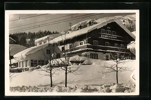 AK St. Anton a. Arlb., Gasthof Bergheim im Winter