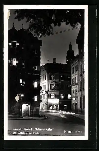 AK Innsbruck, Gasthof Goldener Adler und Ottoburg bei Nacht