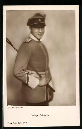 AK Schauspieler Willy Fritsch in Uniform
