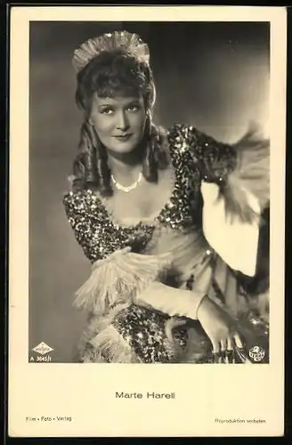 AK Schauspielerin Marte Harell modisch gekleidet