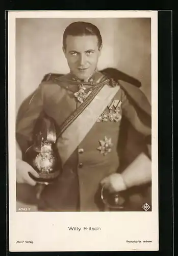 AK Schauspieler Willy Fritsch in Uniform