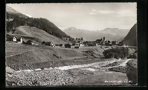 AK Melchtal, Blick auf den Ort inmitten der Berge