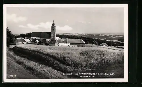 AK Pfarrkirchen i. Mühlkreis, Totalansicht vom Feld aus