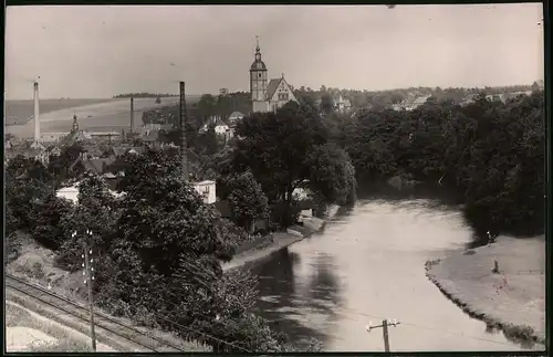 Fotografie Brück & Sohn Meissen, Ansicht Penig i. Sa., Blick von den Eisenbahngleisen auf die Stadt