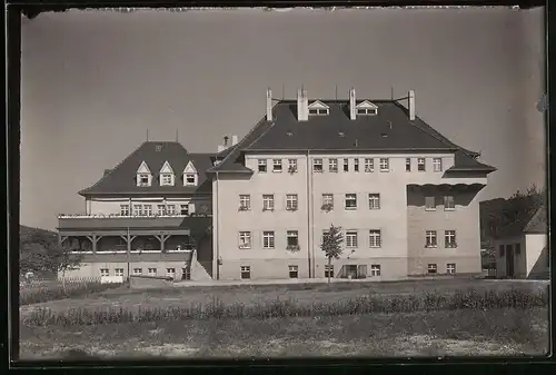 Fotografie Brück & Sohn Meissen, Ansicht Coswig i. Sa., Blick auf das Rentnerheim Wettinstift
