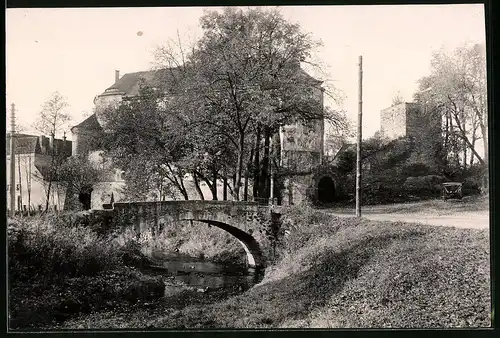 Fotografie Brück & Sohn Meissen, Ansicht Radeberg i. Sa., Partie am Schloss Klippenstein