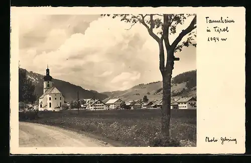 AK Tannheim, Panorama des Ortes von der Landstrasse aus