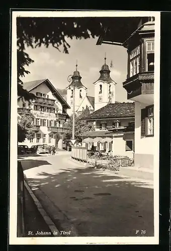 AK St. Johann, Strassenpartie mit Post und Telegraphenamt