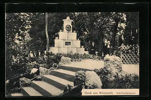AK Wörrstadt, Schillerdenkmal mit Herrengruppe