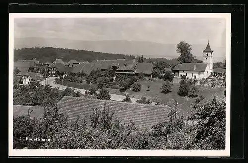 AK Radelfingen, Häuserpartie mit kurviger Landstrasse