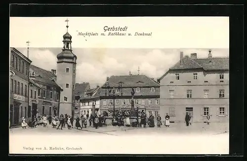 AK Gerbstedt, Marktplatz mit Rathaus und Denkmal
