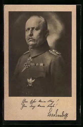 AK Portrait von Erich Ludendorff in Uniform mit Abzeichen