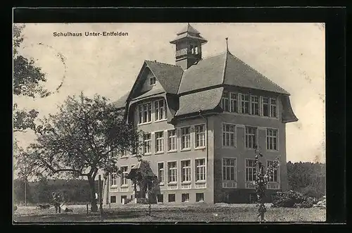 AK Unterentfelden, Blick auf das Schulhaus