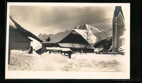 AK Berwang, Winterpartie mit Gasthaus zur Rose und Zugspitze