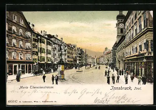 AK Innsbruck, Maria Theresienstrasse mit Litfasssäule