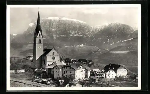 AK Unterinn, Ortsansicht gegen Dolomiten