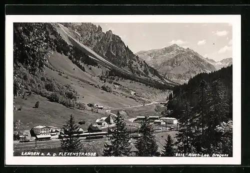 AK Langen am Arlberg, Ortsansicht g. Flexenstrasse