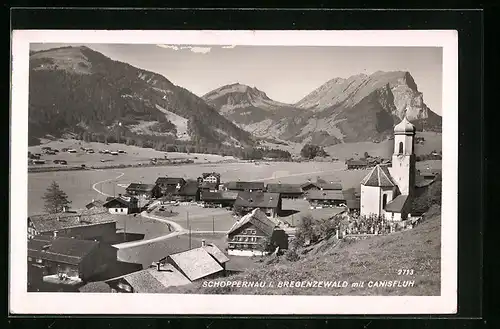 AK Schoppernau, Ortsansicht mit Kirche und Canisfluh