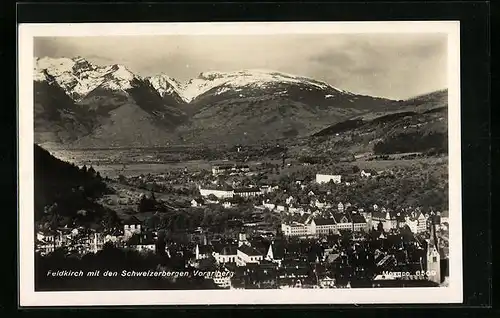 AK Feldkirch, Ortsansicht mit den Schweizerbergen