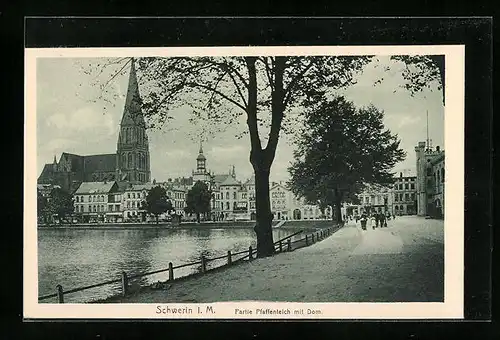 AK Schwerin, Pfaffenteich mit Dom