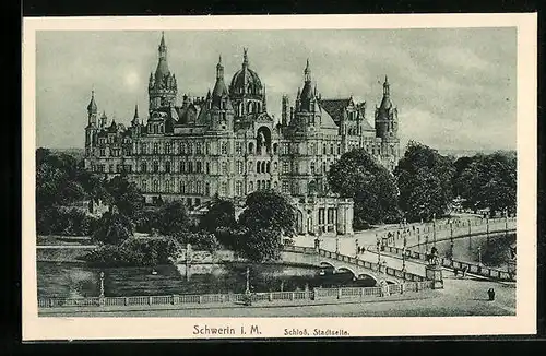 AK Schwerin, Schloss, Stadtseite