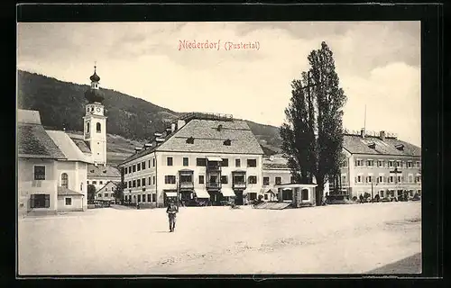 AK Niederdorf /Pustertal, Strassenpartie mit Kirche