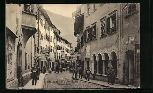 AK Bolzano, Strasse Bindergasse mit Geschäften
