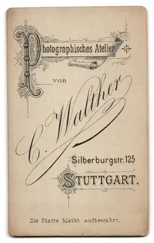 Fotografie B. Walther, Stuttgart, Silberburgstr. 125, Kleiner Bursche mit einer Fliege und einem nachdenklichen Blick