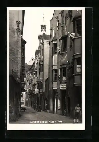 AK Hall, Strasse Mustergasse mit Geschäften