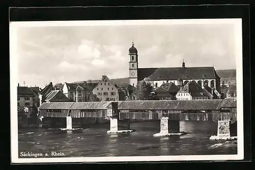 AK Säckingen a. Rhein, Flusspartie mit Kirche