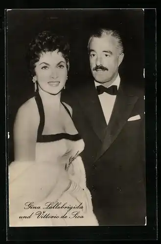 AK Schauspielerin Gina Lollobrigida und Vittorio de Sica elegant gekleidet