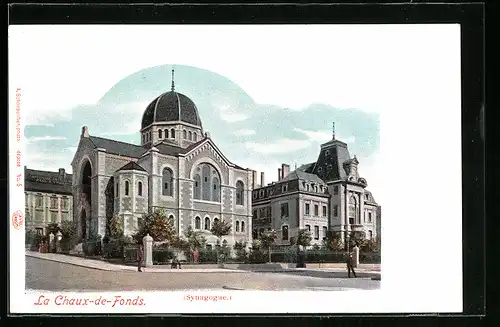 AK La Chaux-de-Fonds, Strassenpartie mit Synagoge