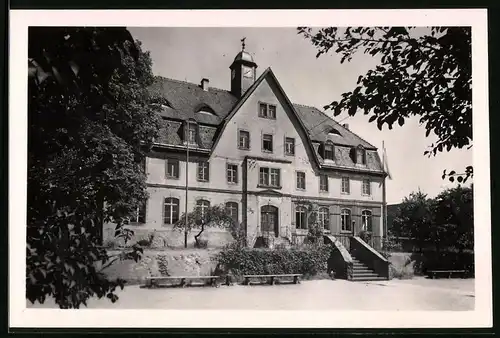 Fotografie Brück & Sohn Meissen, Ansicht Glaubitz, Blick auf die Schule, Frontansicht