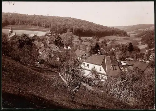 Fotografie Brück & Sohn Meissen, Ansicht Tautenburg i. Th., Blick auf den Ort mit Wohnhäusern